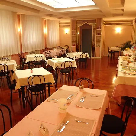 Nettuno Szálloda 3*