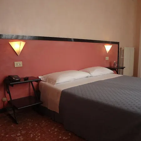 Nettuno 3* Porto San Giorgio